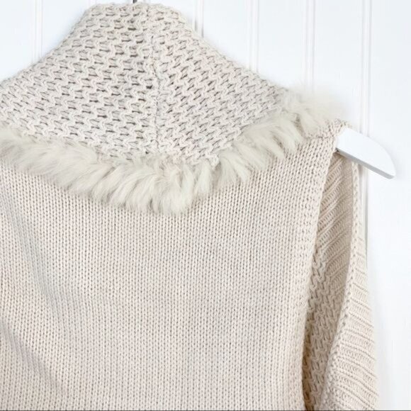 Love Token Danielle Rabbit Trim Knit Sweater Vest Cream Beige Luxury Size Small - Picture 9 of 10